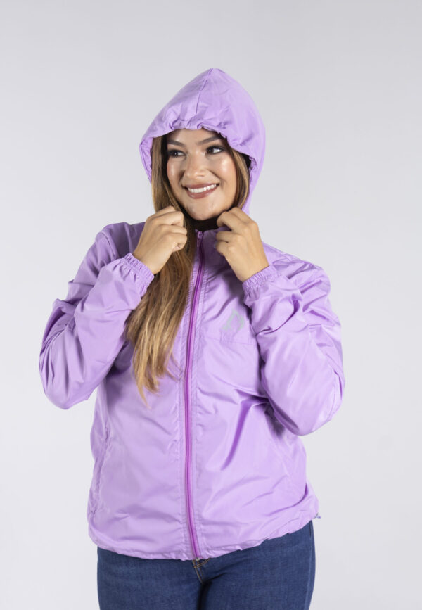 CORTAVIENTOS MUJER LILA