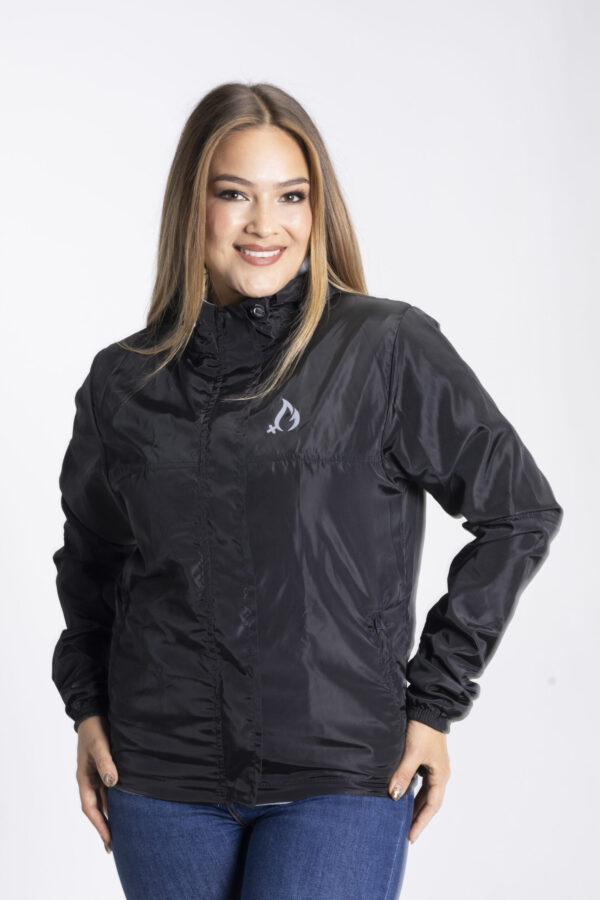 CORTAVIENTOS MUJER NEGRA