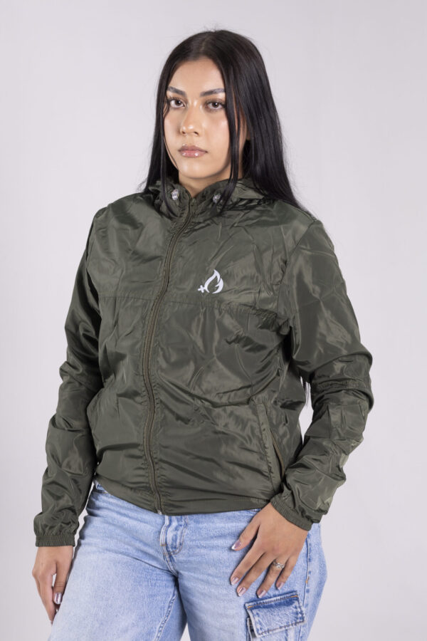 _27A4770 CORTAVIENTOS MUJER VERDE MILITAR