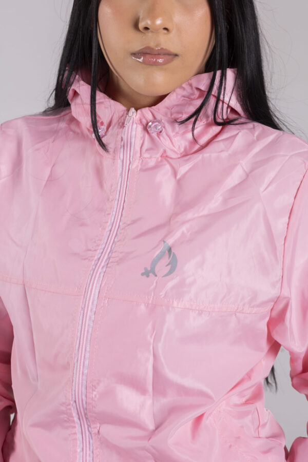 CORTAVIENTOS MUJER ROSA