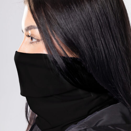 CUELLO CORTO LISO NEGRO