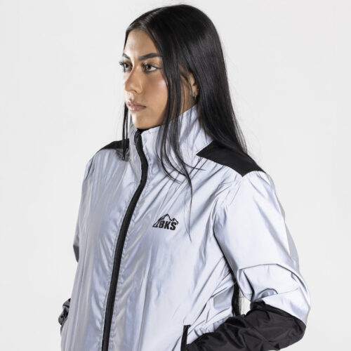 MINIMAL REFLECT MUJER NEGRA