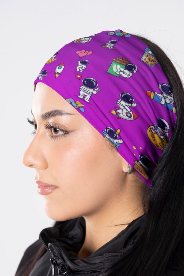 CUELLO SMART LARGO GRAFICO ASTRONAUTAS