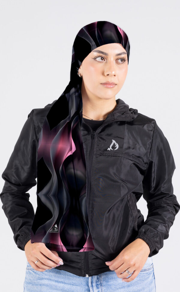 CUELLO EXTRALARGO GRAFICOS MAGENTA BLACK